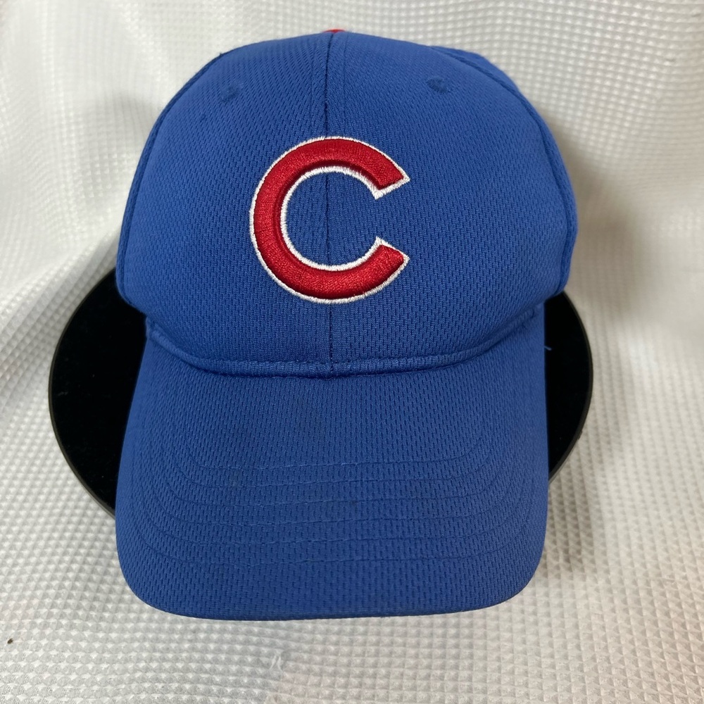 Team MLB, OC sports Chicago Cubs, baseball cap, blue and red